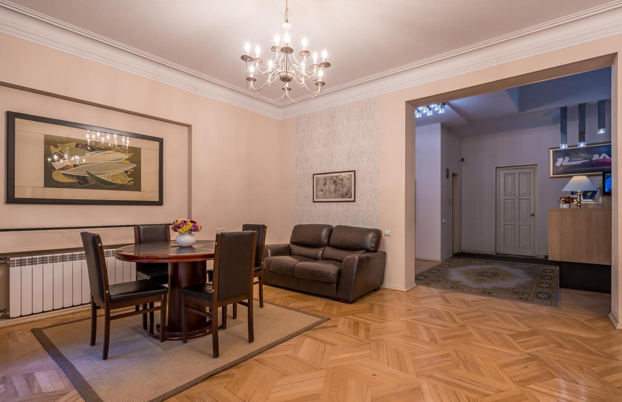 Iliani Hotel Tbilisi Exterior foto