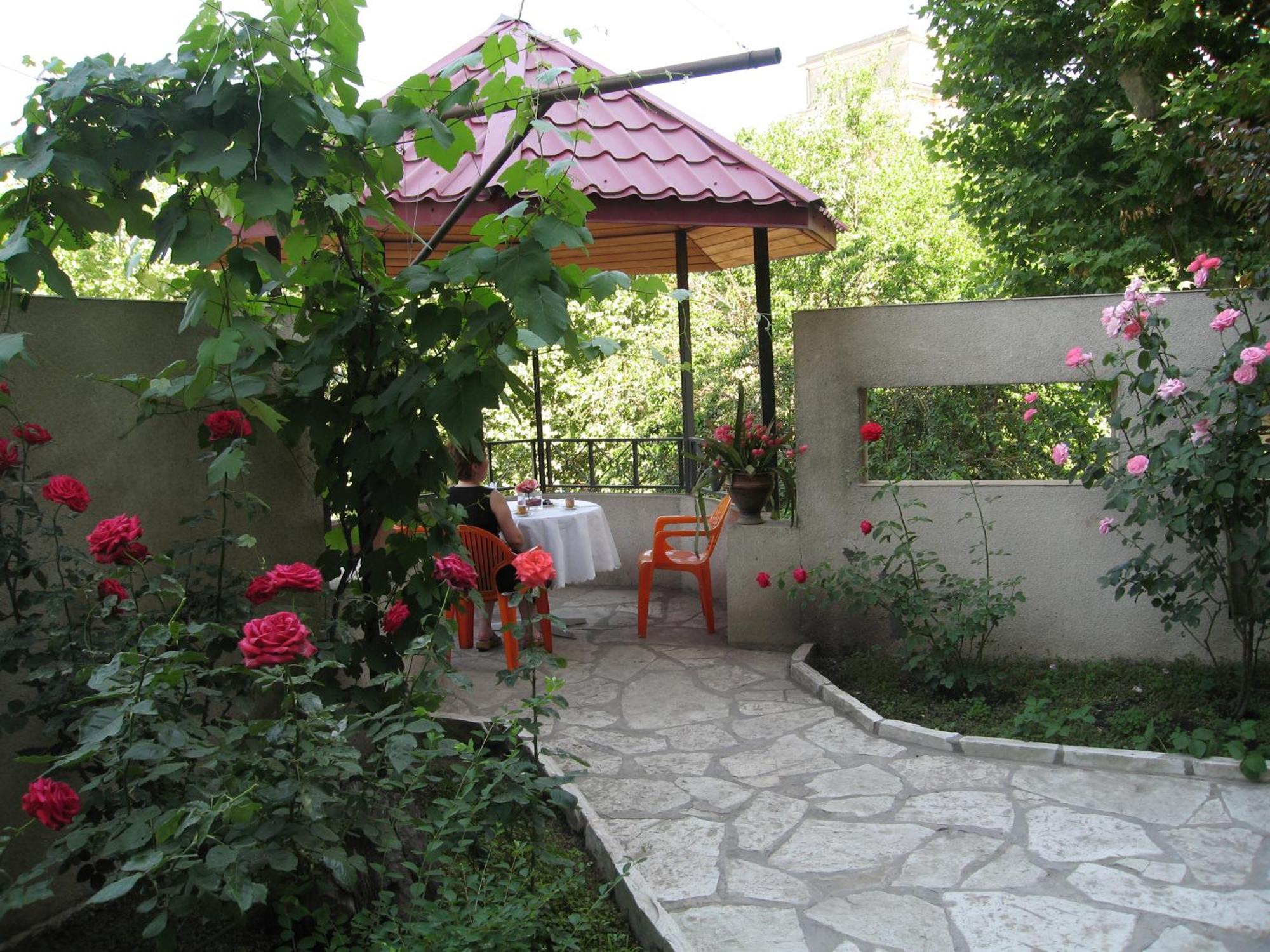 Iliani Hotel Tbilisi Exterior foto
